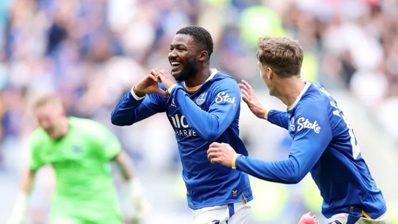 Everton có lực lượng tương đối ổn định trước chuyến làm khách tại Bắc London